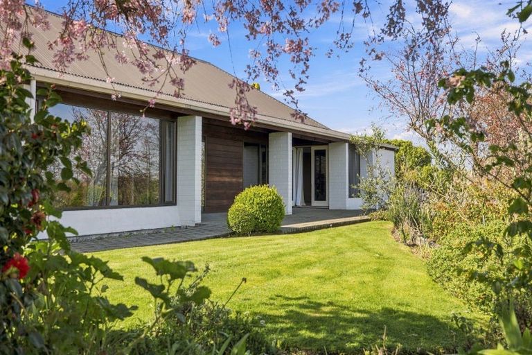 Photo of property in 11 Bankview Place, Amberley, 7410