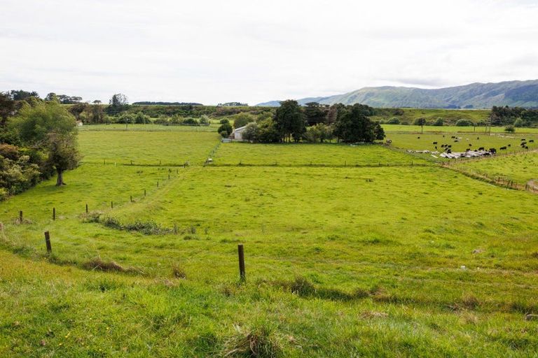 Photo of property in 71 Engles Road, Shannon, 4821