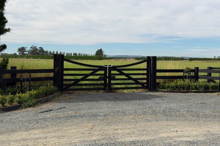 Photo of property in 80 Paddon Road, Branxholme, Invercargill, 9874
