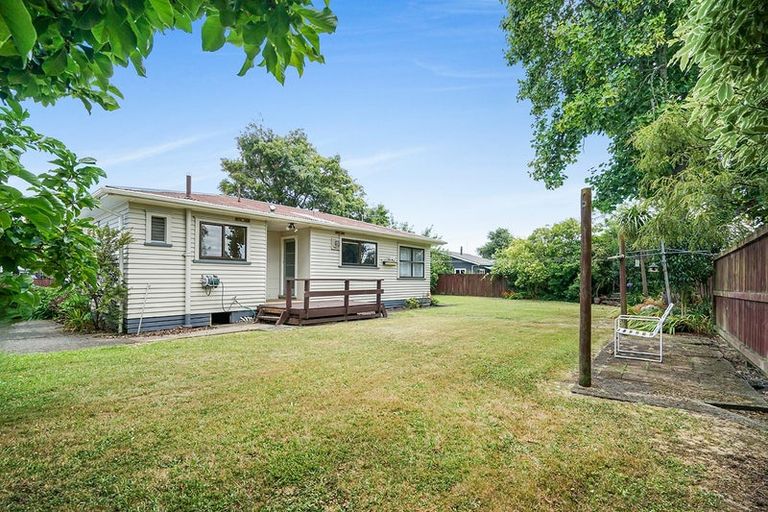 Photo of property in 37 Pollen Crescent, Melville, Hamilton, 3206