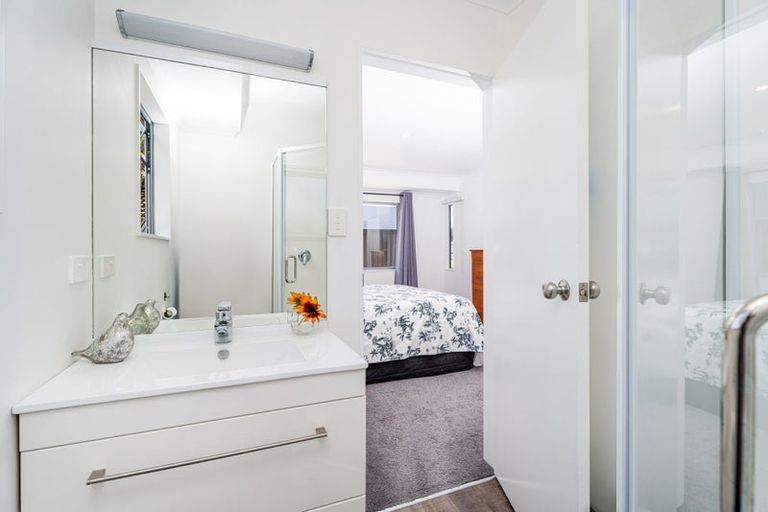 Photo of property in 40 Tairua Palms Place, Tairua, 3508