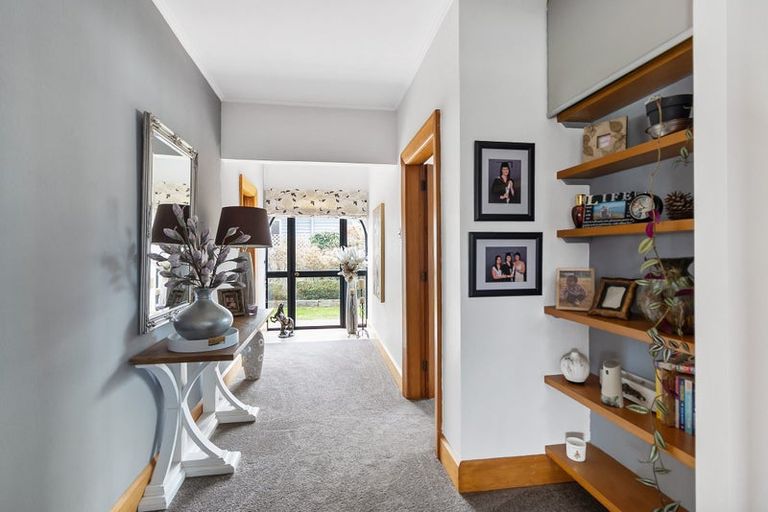 Photo of property in 19 Hill View Crescent, Highfield, Timaru, 7910