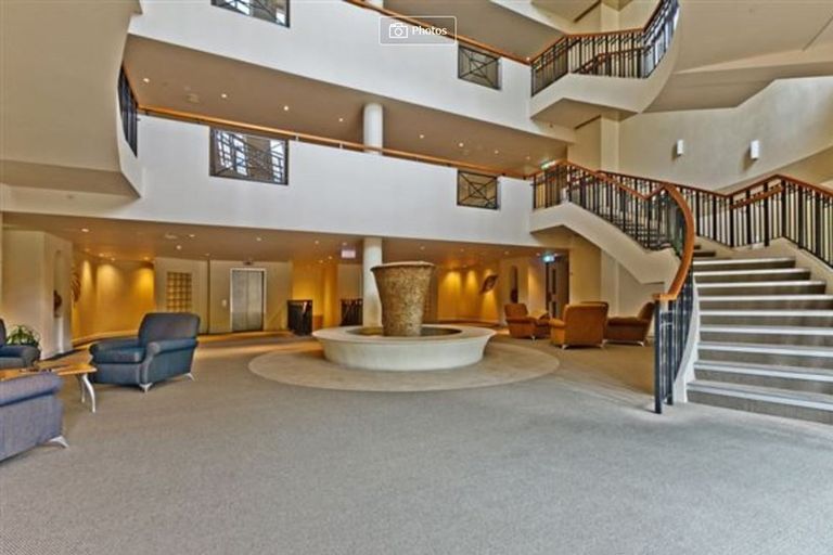 Photo of property in 1/51 Rangitoto Terrace, Milford, Auckland, 0620