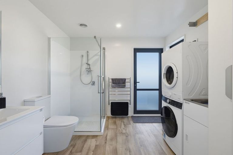 Photo of property in 10 Randolph Street, Woolston, Christchurch, 8062