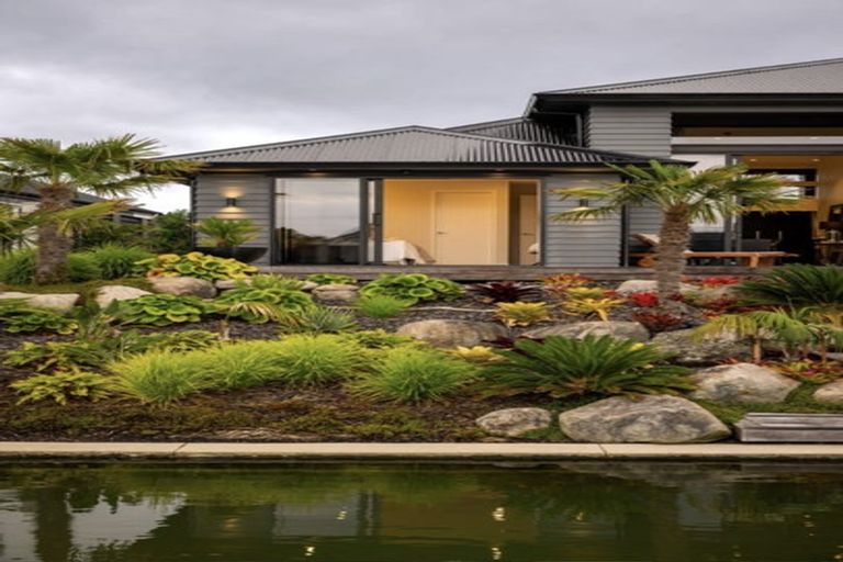 Photo of property in 13 Awatea Drive, Whitianga, 3510