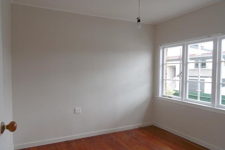 Photo of property in 74 Tuarangi Road, Grey Lynn, Auckland, 1021
