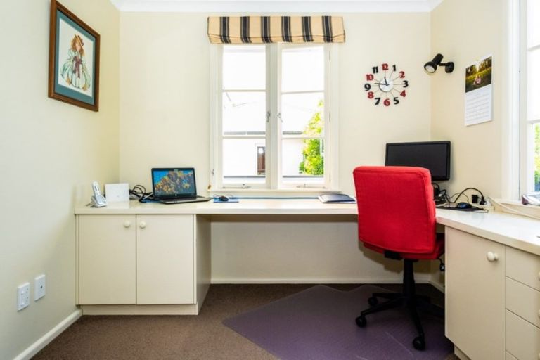 Photo of property in 18a Simla Avenue, Havelock North, 4130