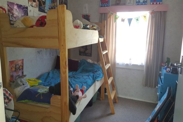 Photo of property in 10 Coronation Street, Waimate, 7924