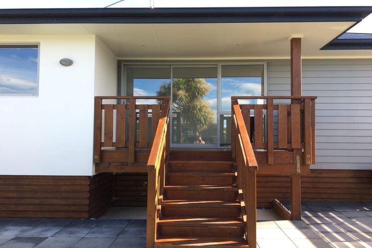 Photo of property in 51 Niven Street, Avondale, Christchurch, 8061