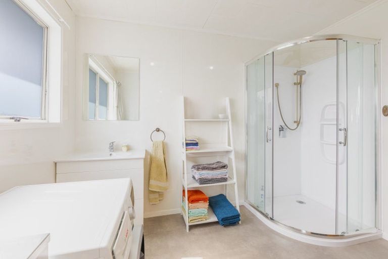 Photo of property in 12 Selkirk Street, Tamatea, Napier, 4112