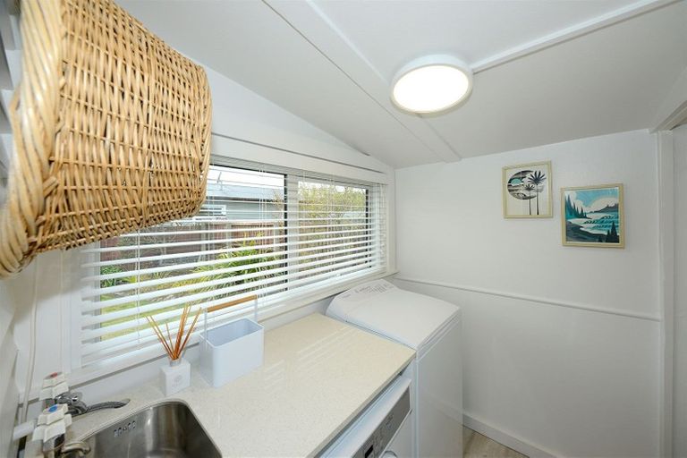 Photo of property in 45 Taupata Street, Redcliffs, Christchurch, 8081