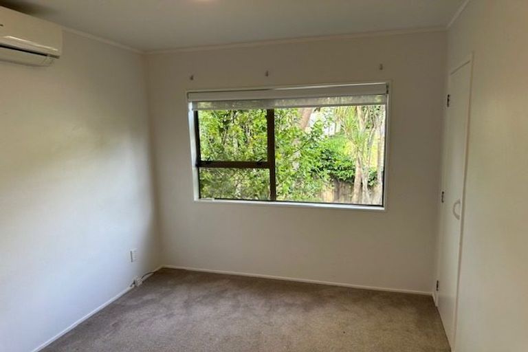 Photo of property in 1/10 Newstead Avenue, Browns Bay, Auckland, 0632