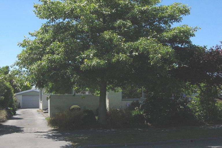 Photo of property in 22 Donnington Street, Parklands, Christchurch, 8083