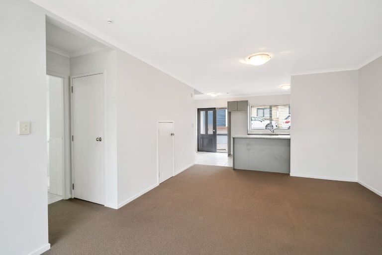 Photo of property in 17/55 Verbena Road, Birkdale, Auckland, 0626