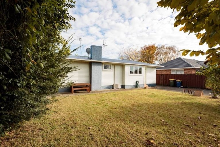 Photo of property in 3 Tamariki Avenue, Kelston, Auckland, 0602