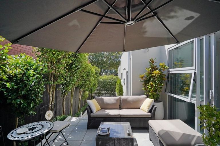 Photo of property in 104a Strickland Street, Sydenham, Christchurch, 8023