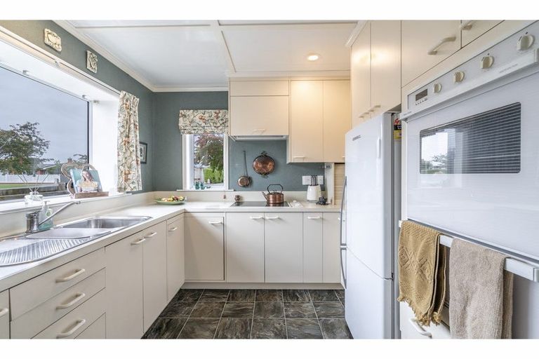 Photo of property in 98 Chelmsford Street, Windsor, Invercargill, 9810