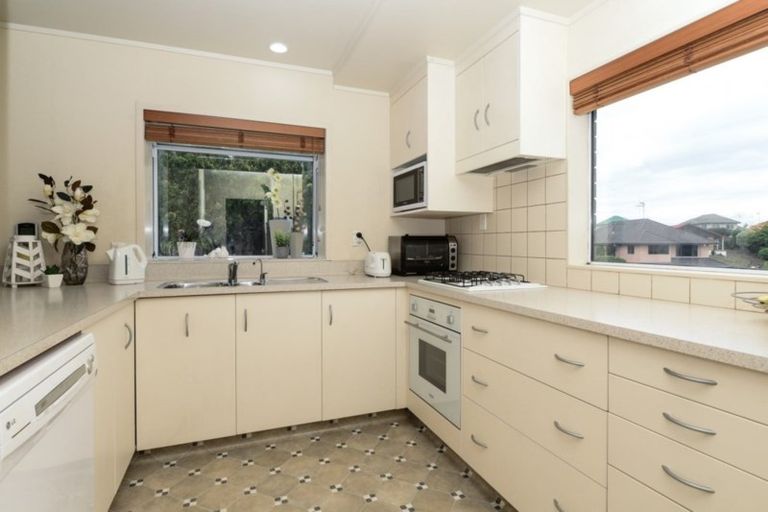 Photo of property in 2 Sunny Dale, Western Heights, Hamilton, 3200