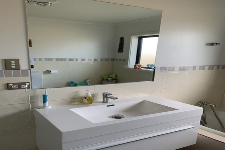 Photo of property in 37 Piwakawaka Court, Rototuna North, Hamilton, 3210