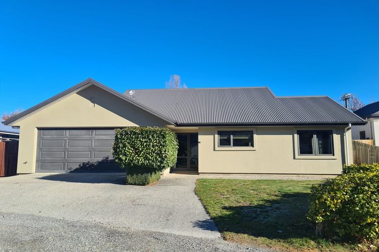 Photo of property in 11 Shanahan Lane, Arrowtown, 9302