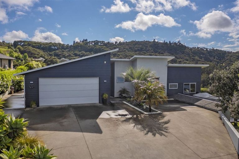 Photo of property in 4 Tironui Place, Whitianga, 3510