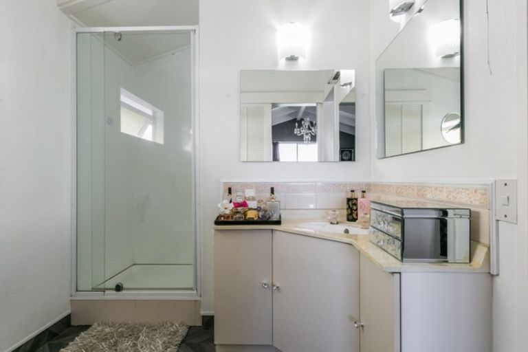 Photo of property in 24 Balliol Avenue, Pirimai, Napier, 4112