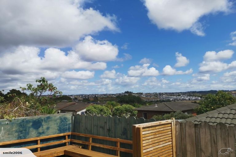 Photo of property in 6 Jelas Road, Red Beach, 0932