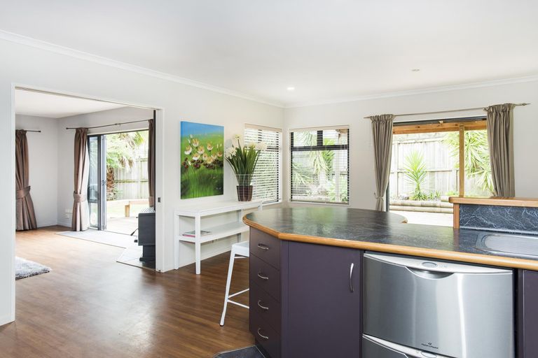 Photo of property in 1 Stanford Crescent, Whataupoko, Gisborne, 4010