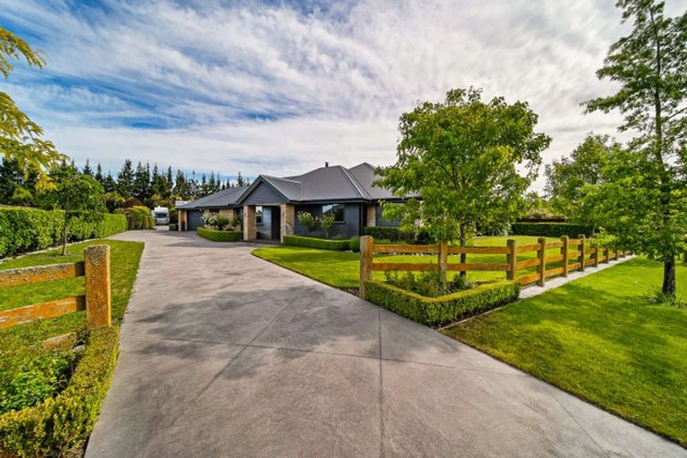 Photo of property in 12 Rossington Drive, West Melton, 7618