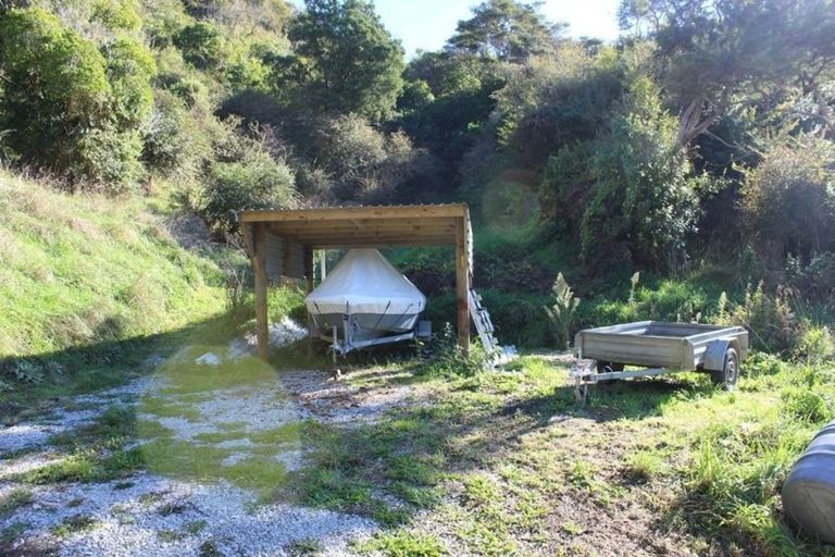 Photo of property in 1090c Abel Tasman Drive, Ligar Bay, Takaka, 7183
