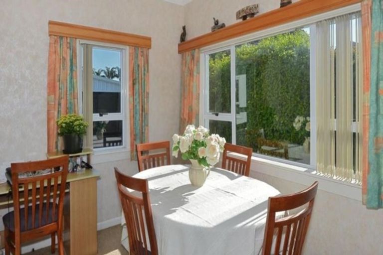 Photo of property in 2 Douglas Street, Kensington, Whangarei, 0112