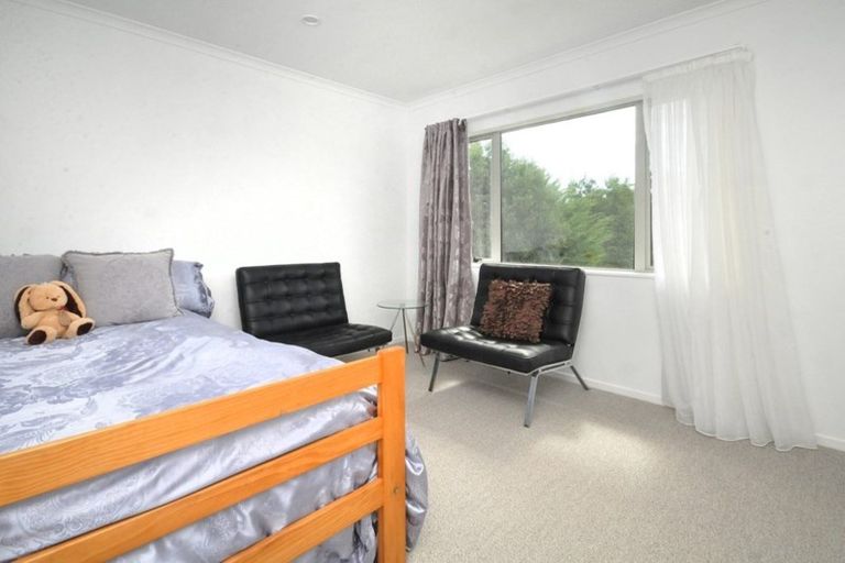 Photo of property in 24 Arthur Rolfe Lane, Swanson, Auckland, 0614