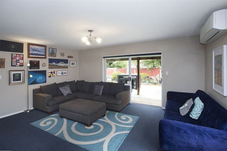 Photo of property in 87 Olliviers Road, Phillipstown, Christchurch, 8011
