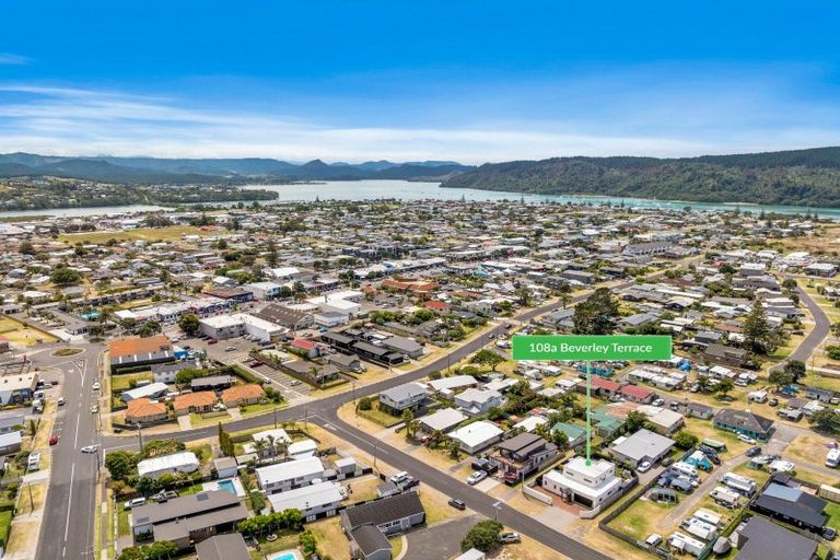 Photo of property in 108a Beverley Terrace, Whangamata, 3620