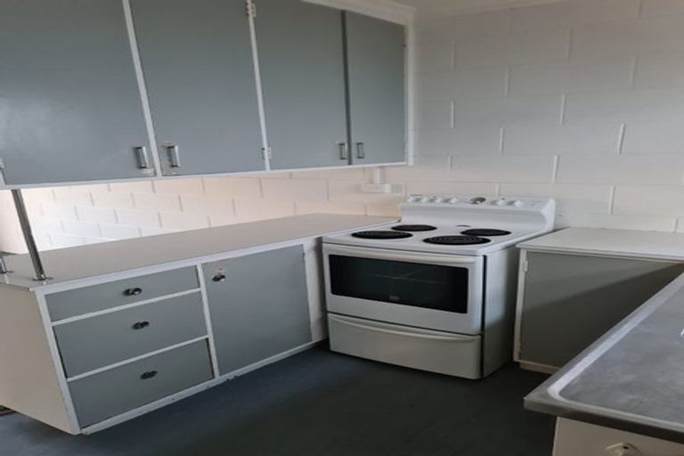 Photo of property in 20 Edgeware Road, Palmerston North, 4410