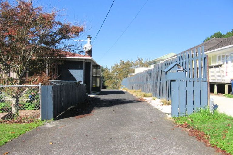 Photo of property in 13 Bedford Street, Te Atatu South, Auckland, 0610