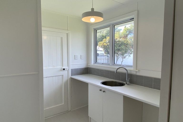 Photo of property in 8 Barrett Place, Carterton, 5713