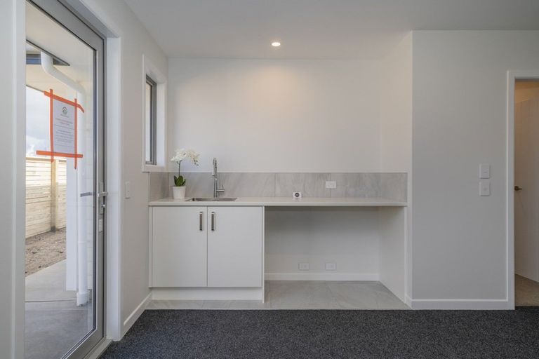 Photo of property in 12 Awatea Drive, Whitianga, 3510