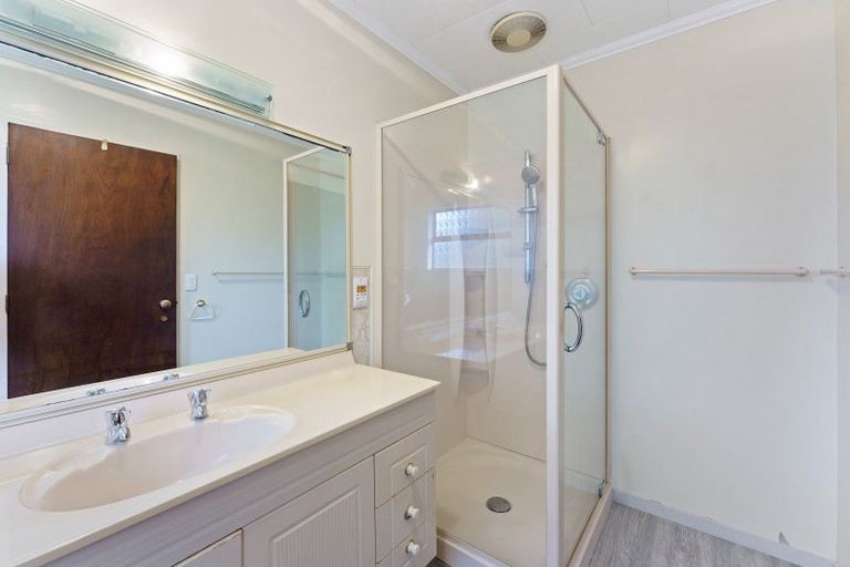 Photo of property in 18 Cobb Place, Otaki, 5512