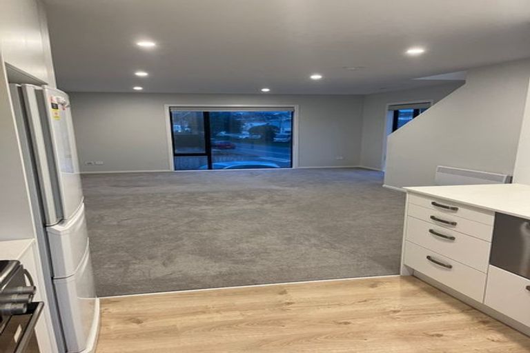 Photo of property in 1/101 Rongotai Road, Wellington, 6022