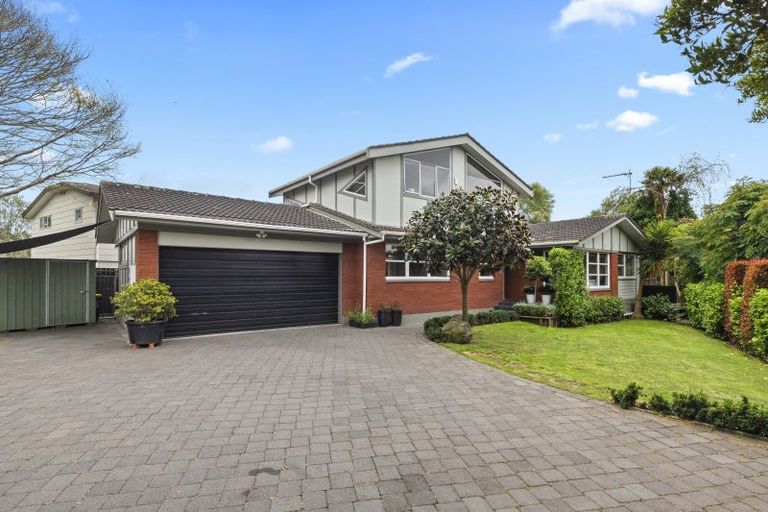 Photo of property in 4 Coulthard Terrace, Opaheke, Papakura, 2113