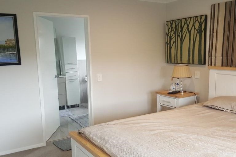 Photo of property in 69 Mackay Drive, Greenhithe, Auckland, 0632