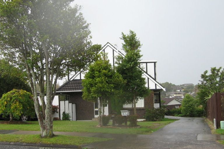 Photo of property in 1/24 Curacao Place, Half Moon Bay, Auckland, 2012