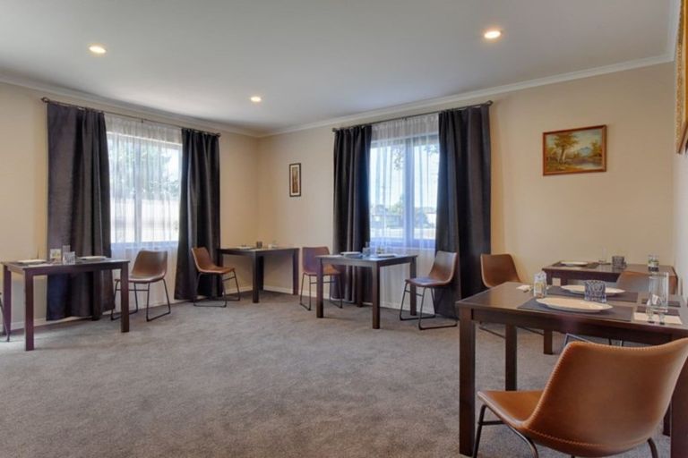 Photo of property in 71 Hokonui Drive, Gore, 9710