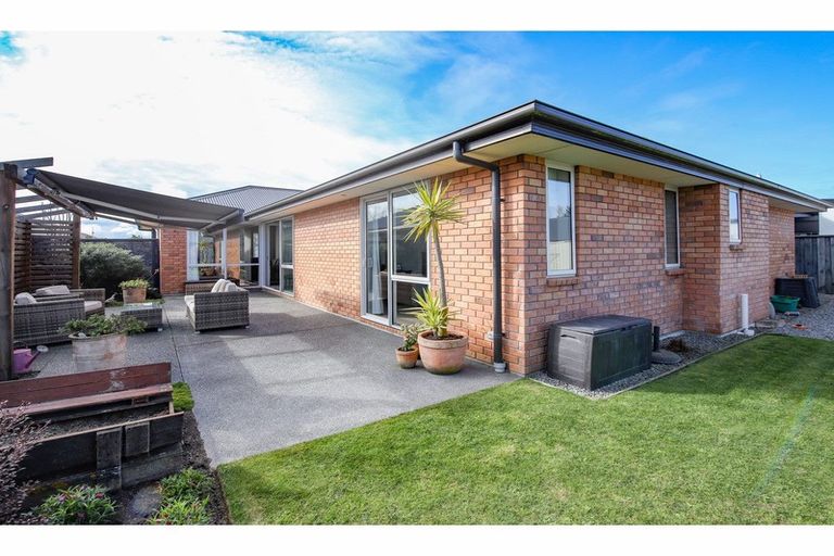 Photo of property in 3 Puaka Street, Pegasus, 7612