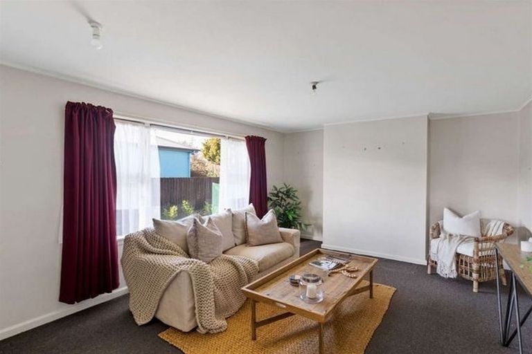 Photo of property in 2/65a Wychbury Street, Spreydon, Christchurch, 8024