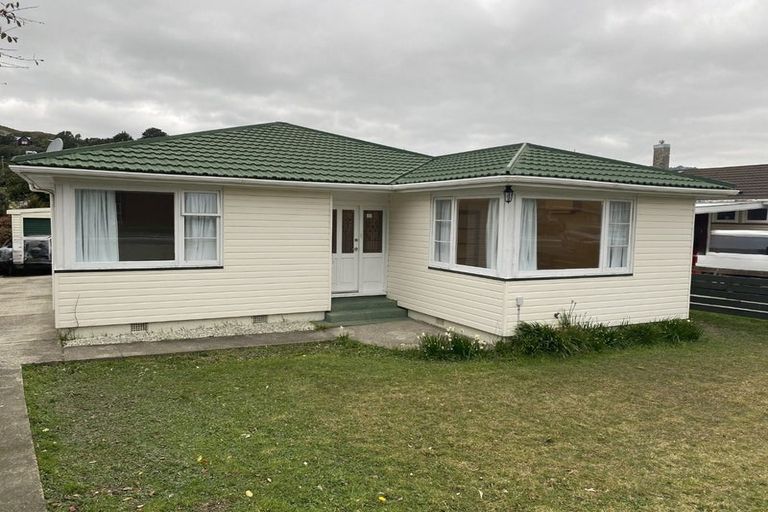 Photo of property in 148 Main Road, Tawa, Wellington, 5028