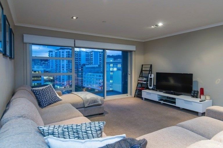 Photo of property in Bellagio Apartments, 10e/39 Taranaki Street, Te Aro, Wellington, 6011