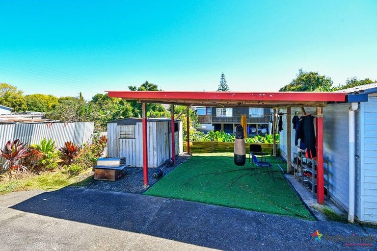 Photo of property in 9 Cooper Crescent, Otara, Auckland, 2023