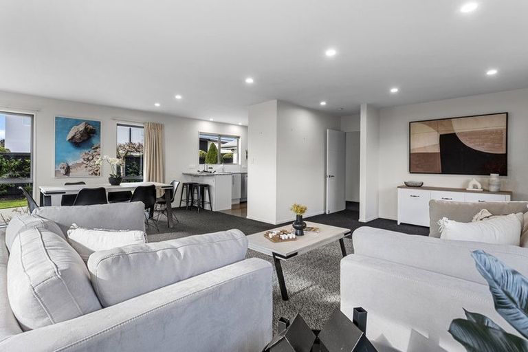 Photo of property in 19 Epsom Drive, Rangiora, 7400